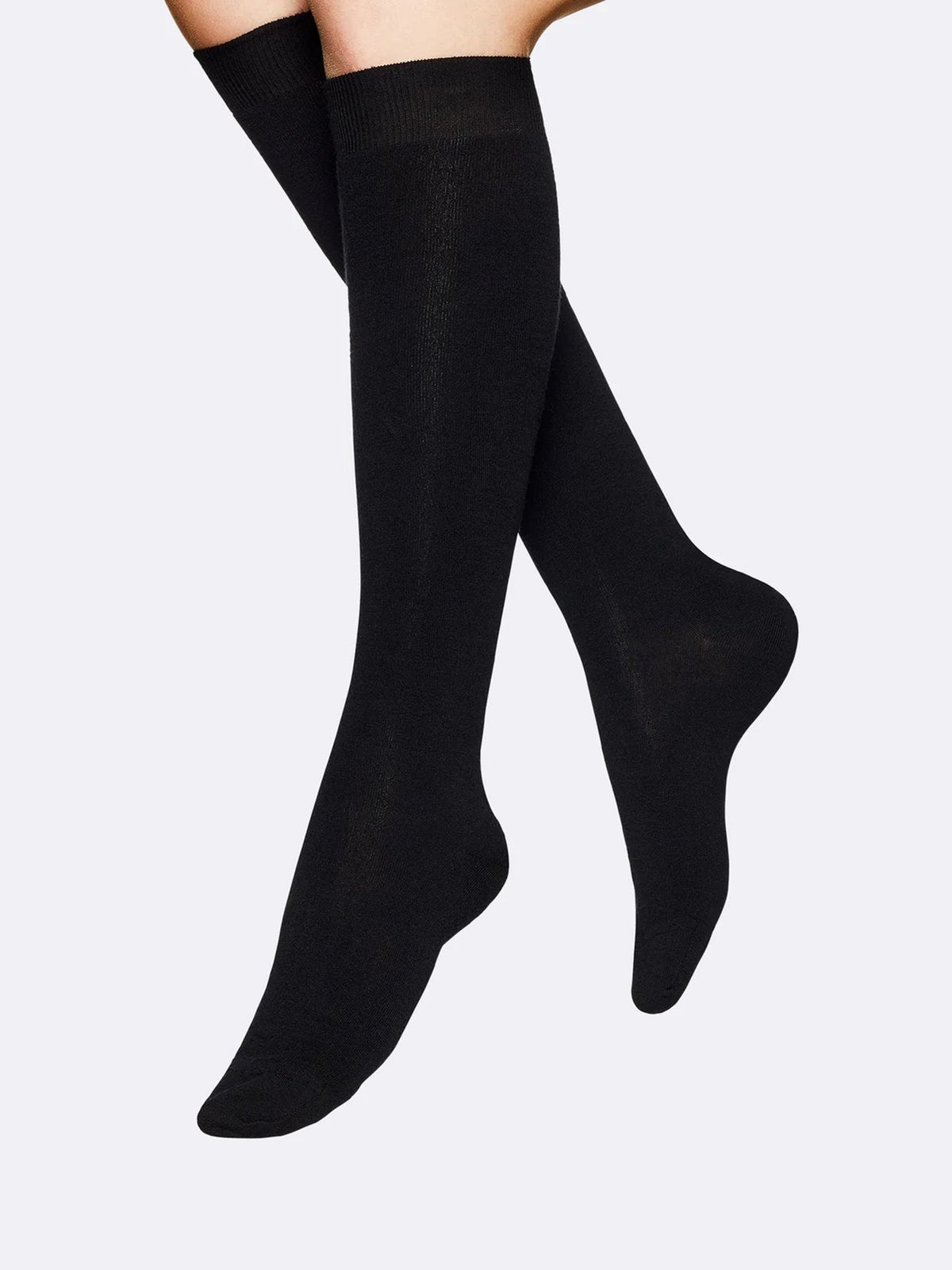 VOGUE MERINO WOOL KNEE SOCKS BLACK