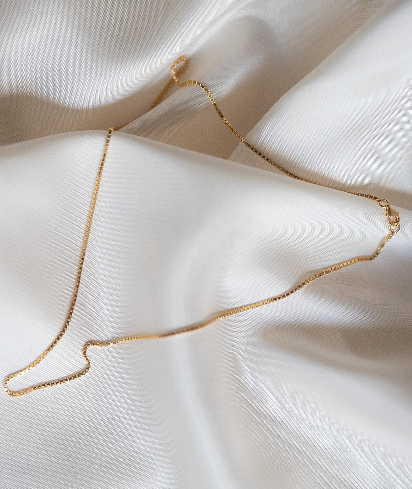 BOX CHAIN NECKLACE 30 INCH GOLD