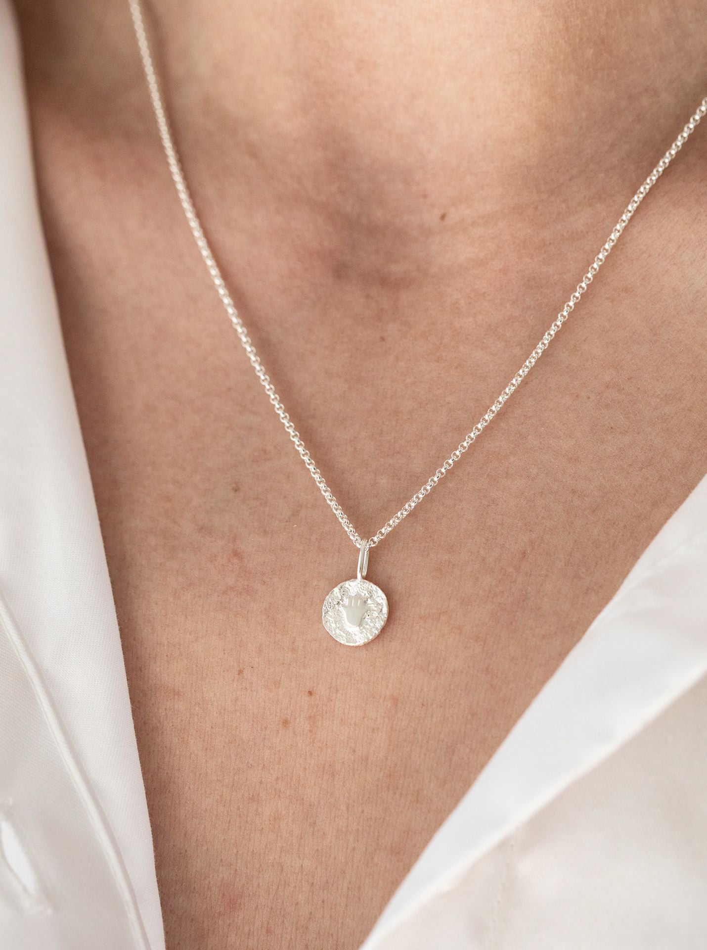 HAMSA HAND SYMBOL PENDANT SILVER