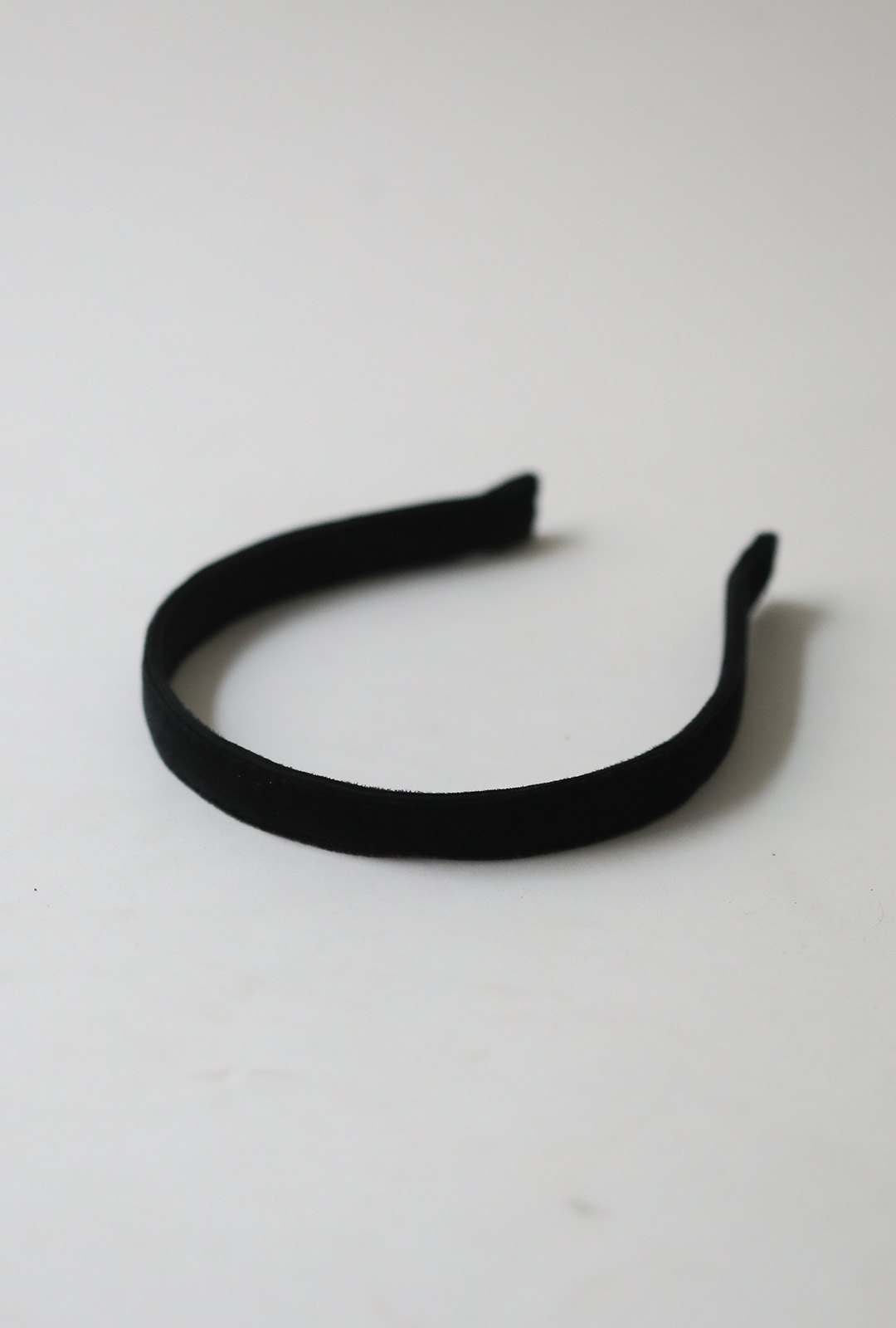 HEADBAND HELSINKI ATELIER SLIM VELVET BLACK