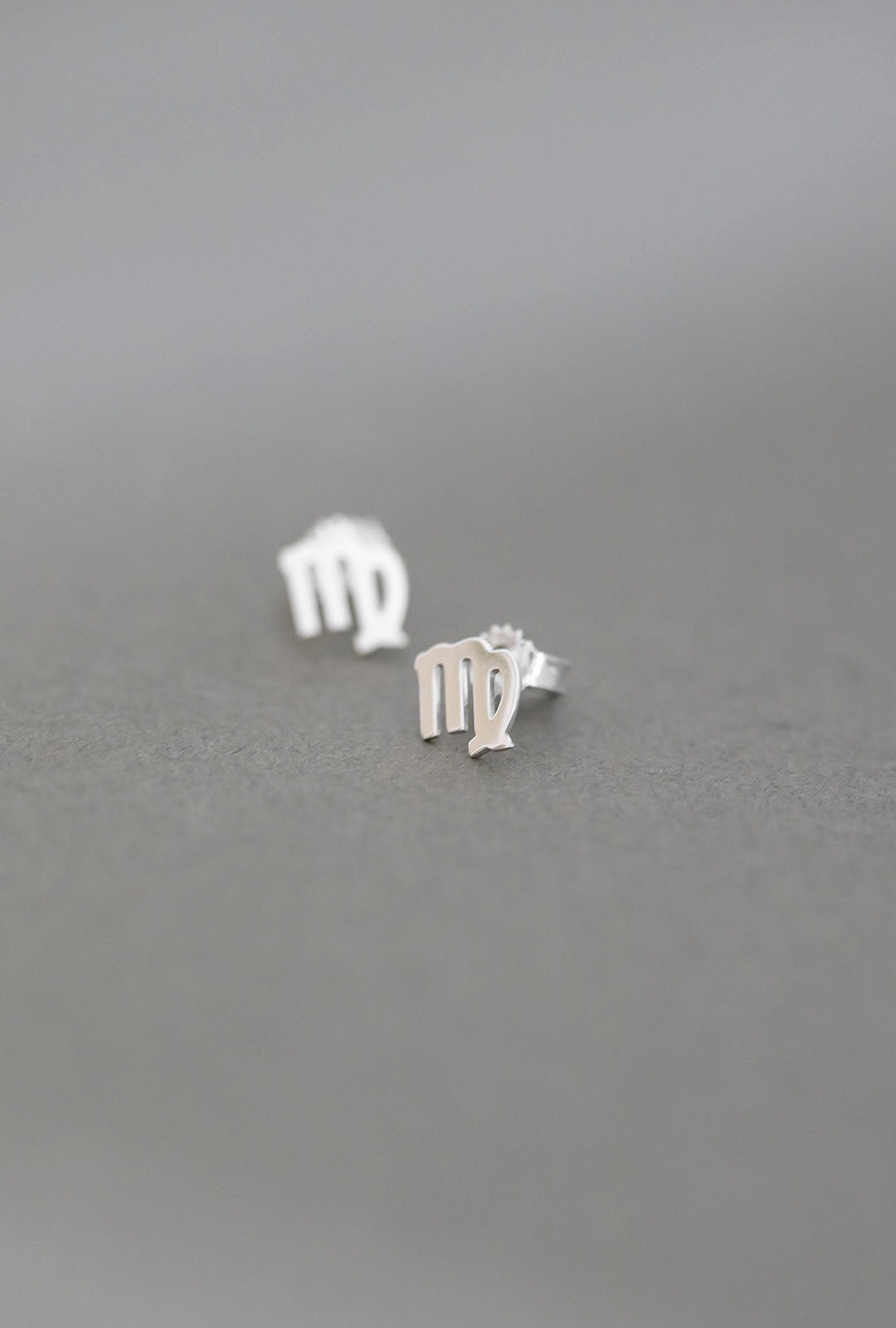 ZODIAC STUD EARRINGS VIRGO SILVER