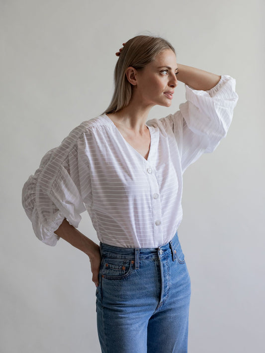 BALLOON SLEEVE BLOUSE