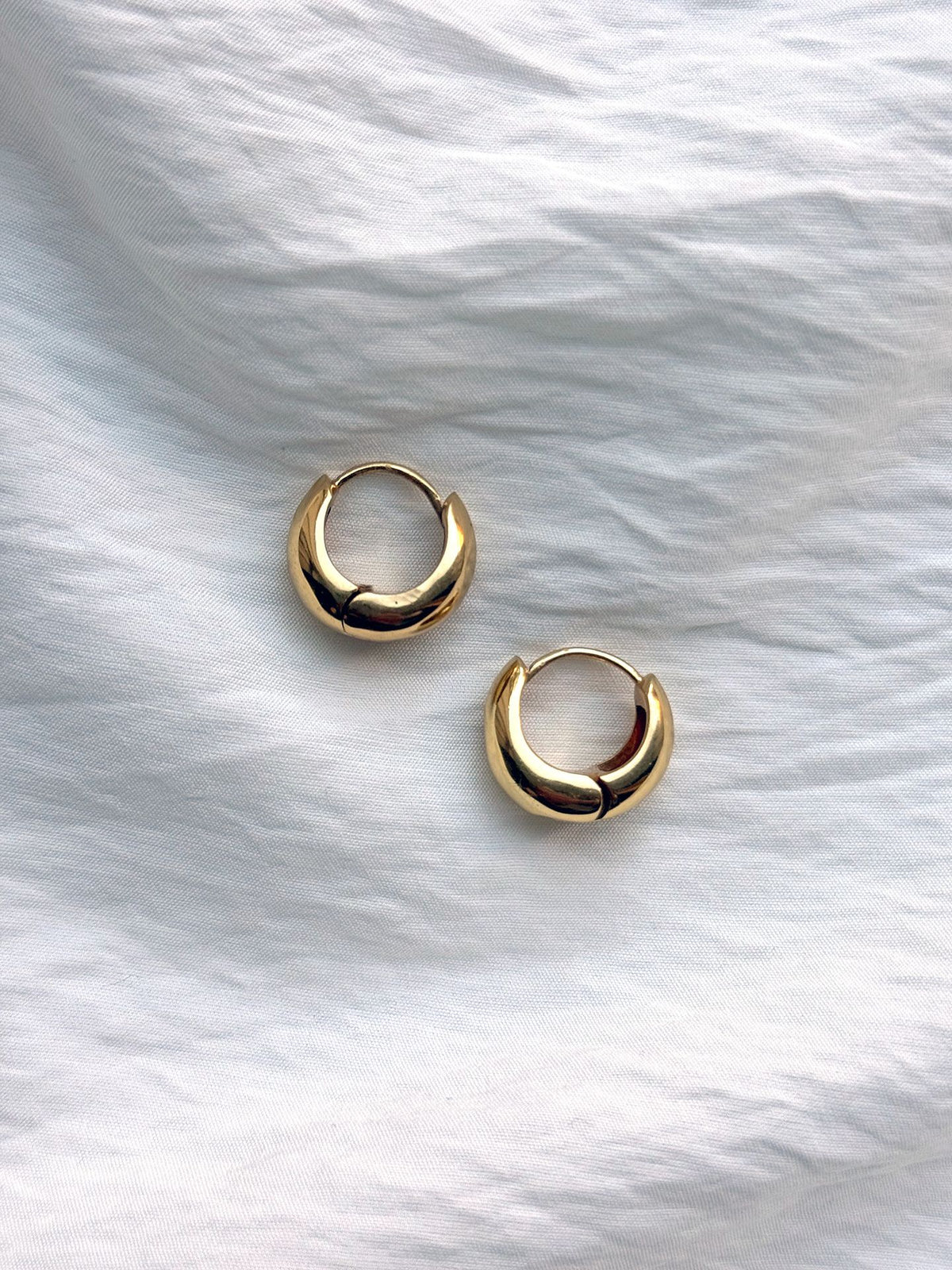 CHUNKY HOOPS GOLD