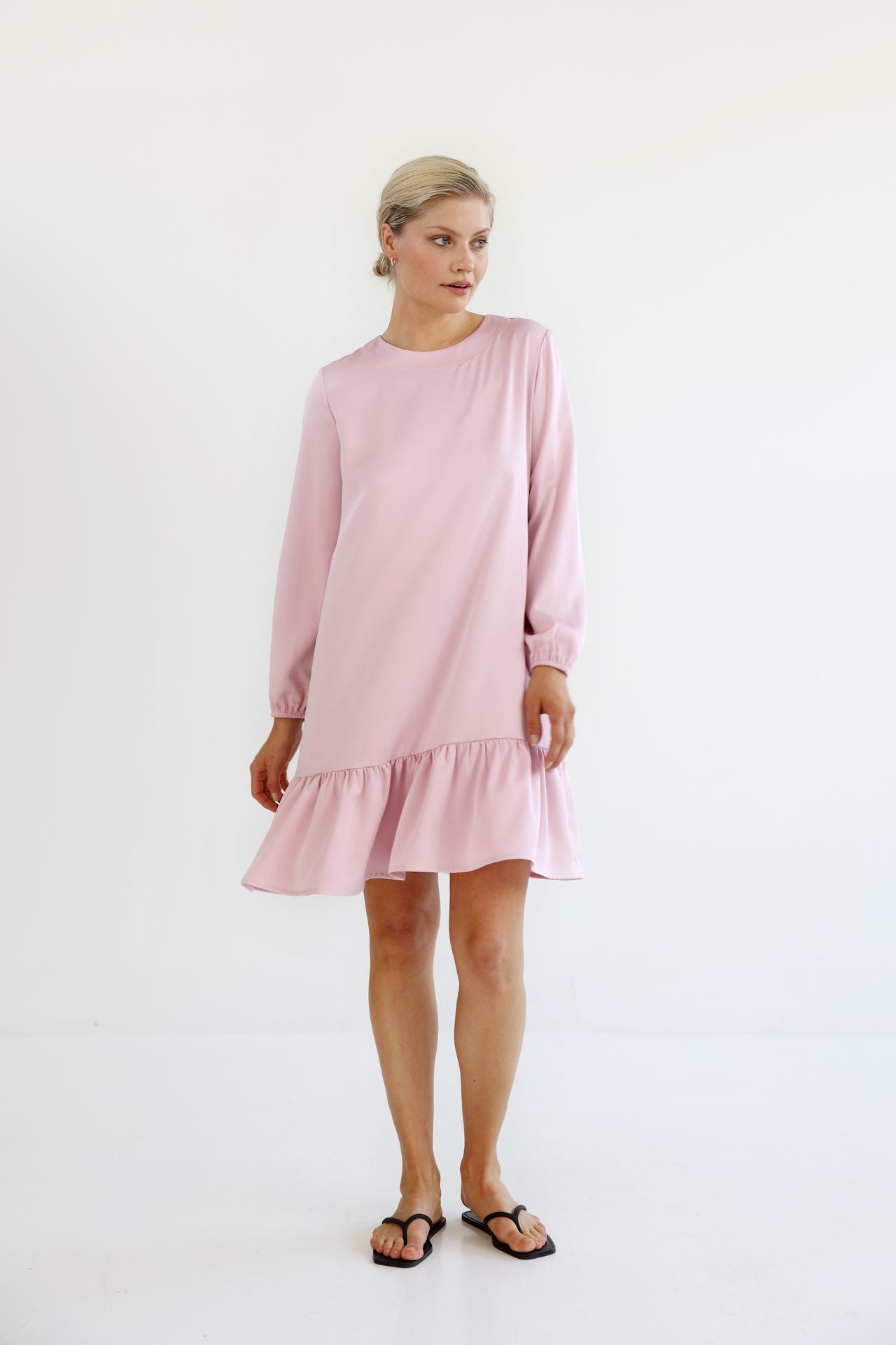 FRILL DRESS ROSE