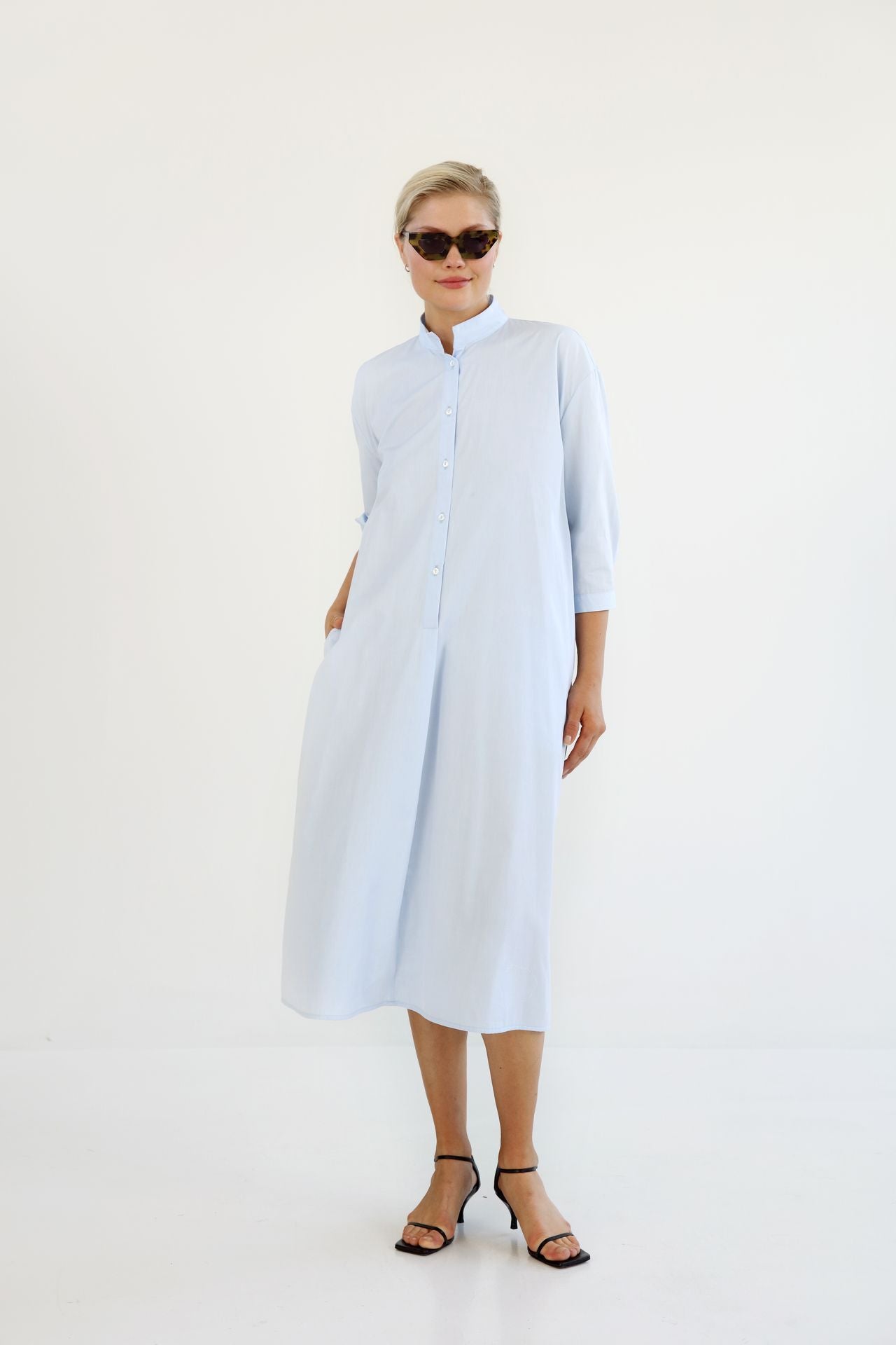 HELENA DRESS LIGHT BLUE