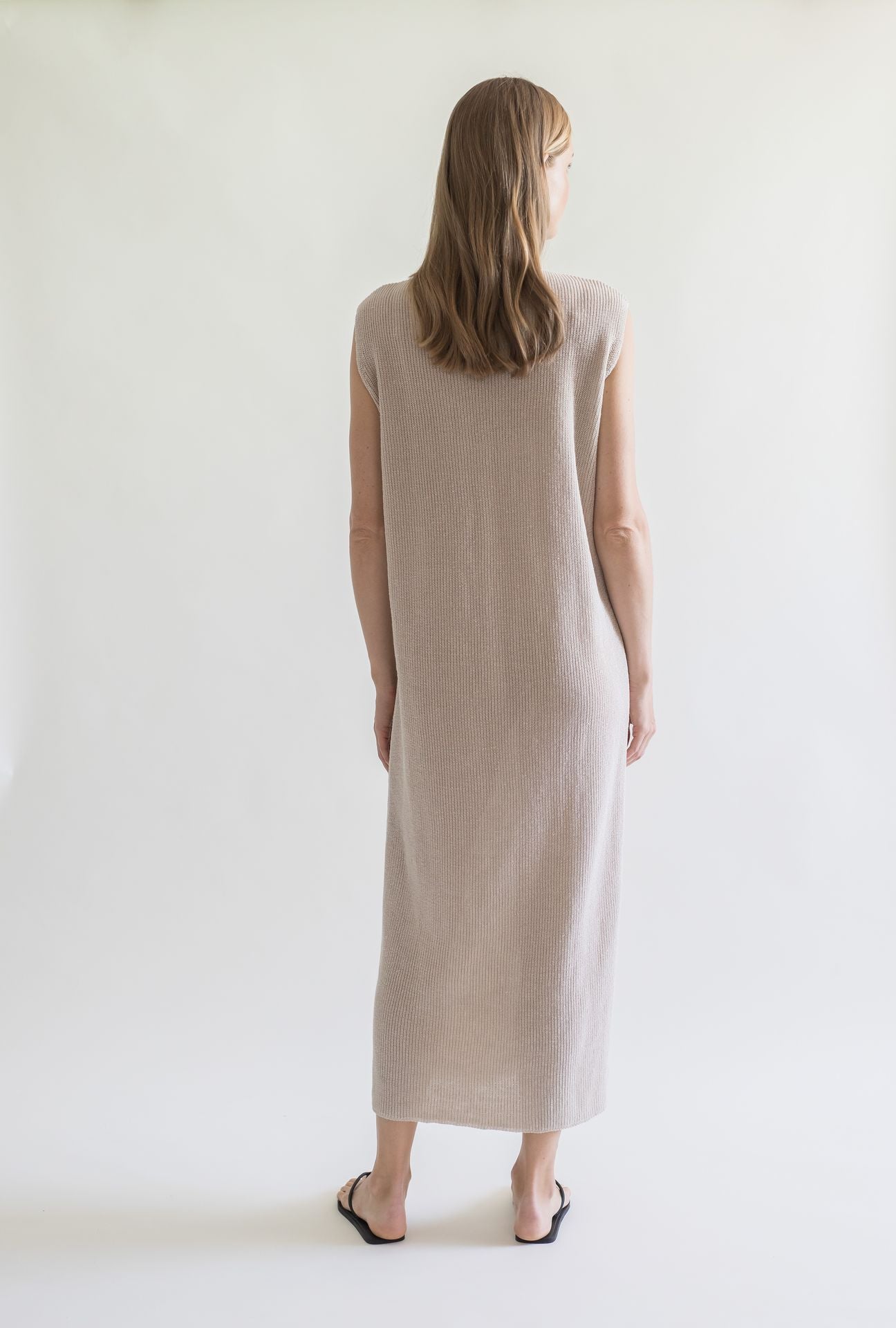 LINEN DRESS V-NECK SAND