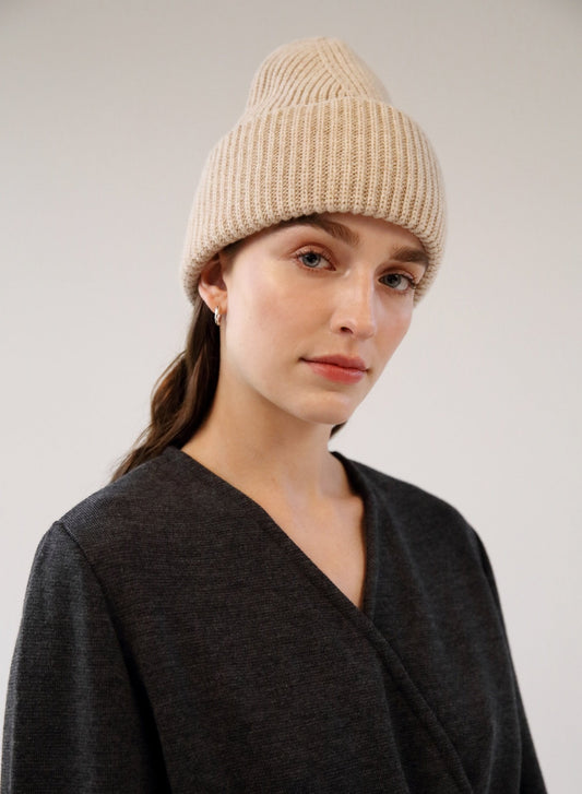 MERINO BEANIE SAND