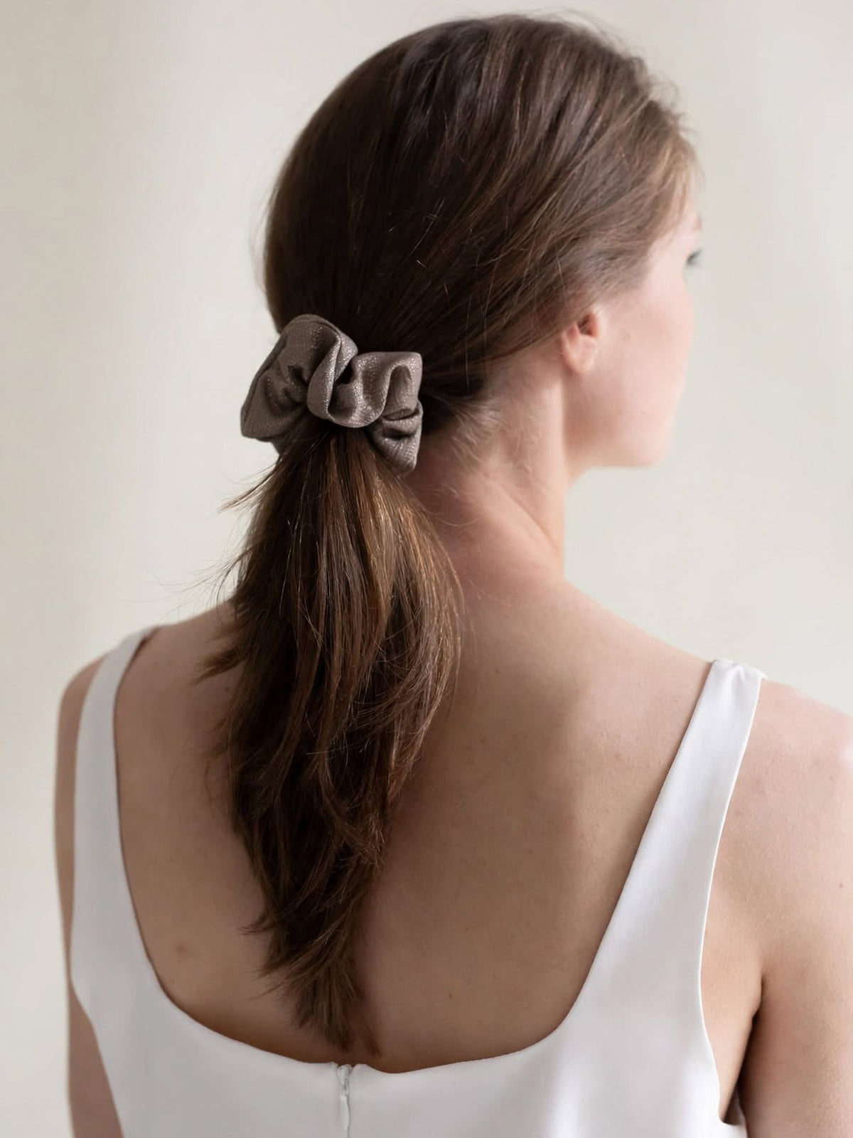 SCRUNCHIE TAUPE
