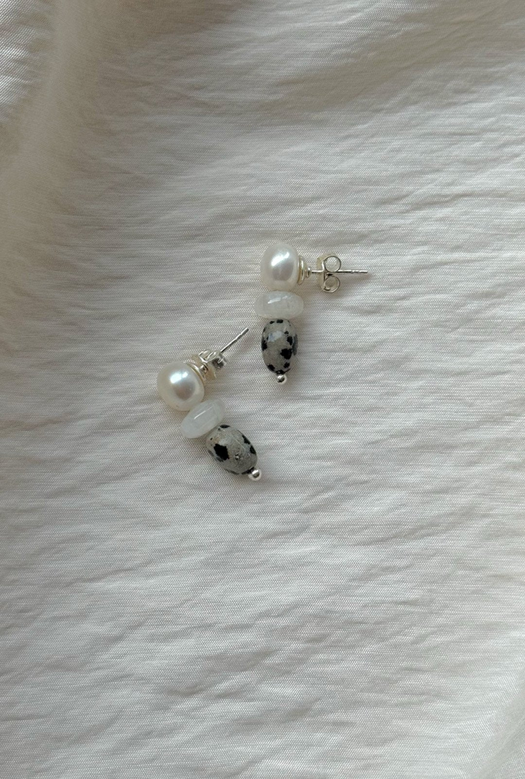 STONE AND PEARL EARRINGS DALMATIAN JASPER