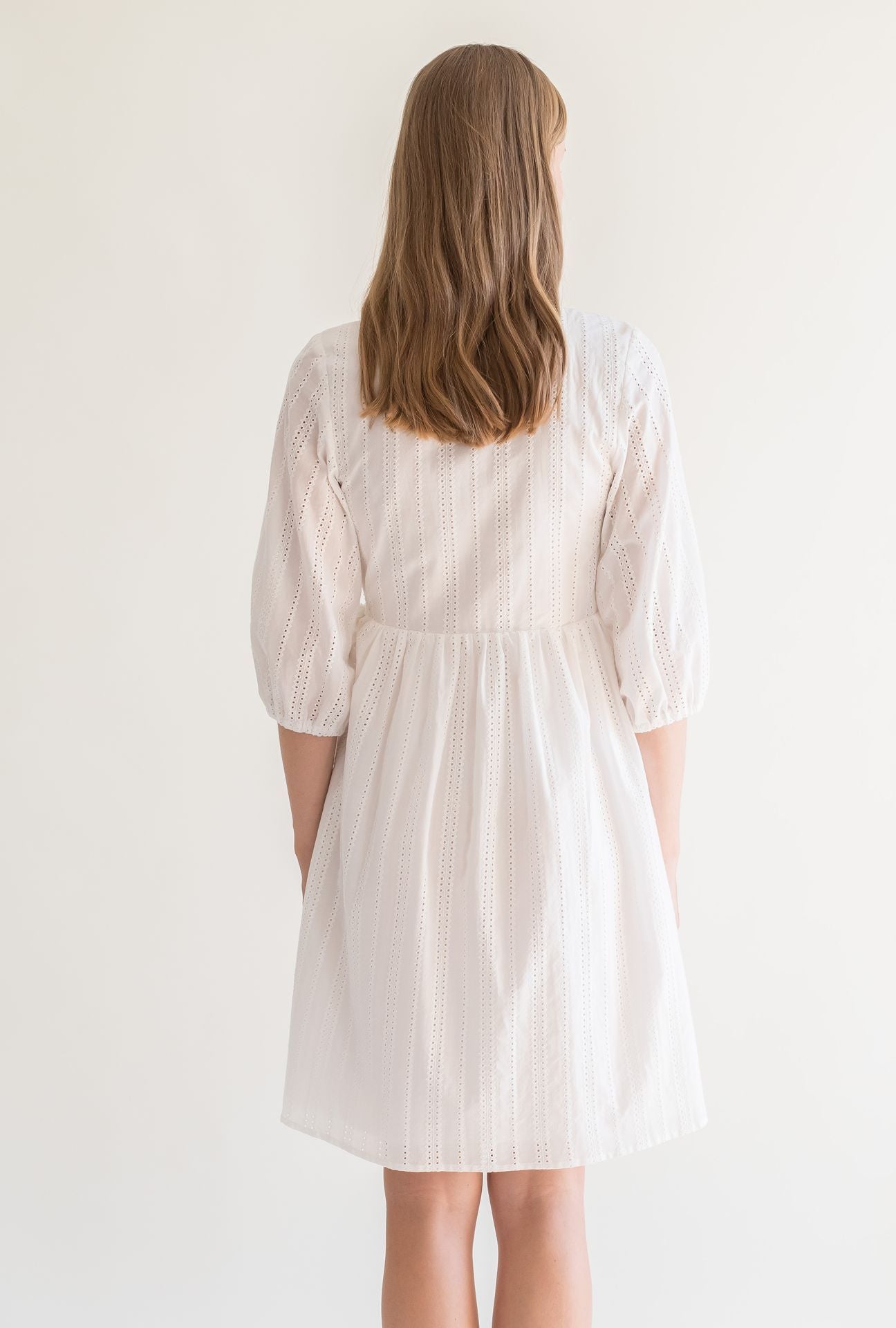 WRAP DRESS BRODERIE ANGLAISE